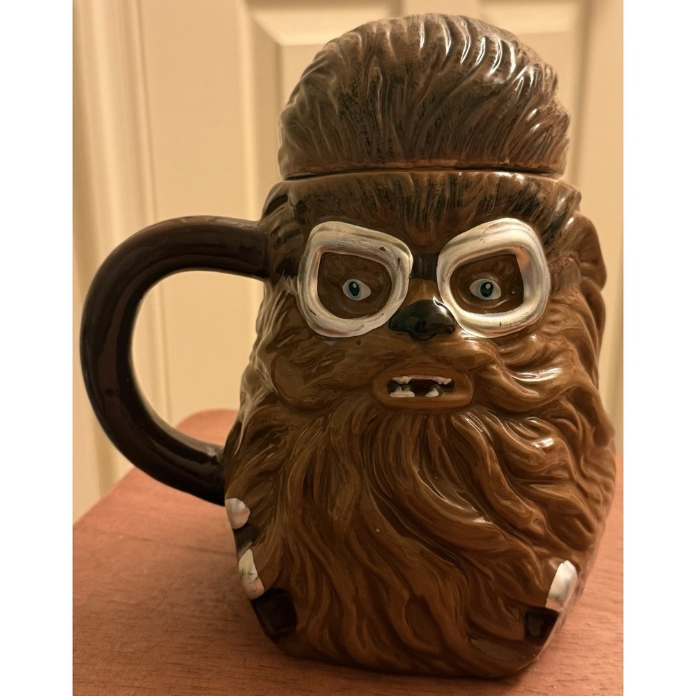 Star Wars Solo Chewbacca‎ 20 oz. Sculpted Ceramic Mug with Lid